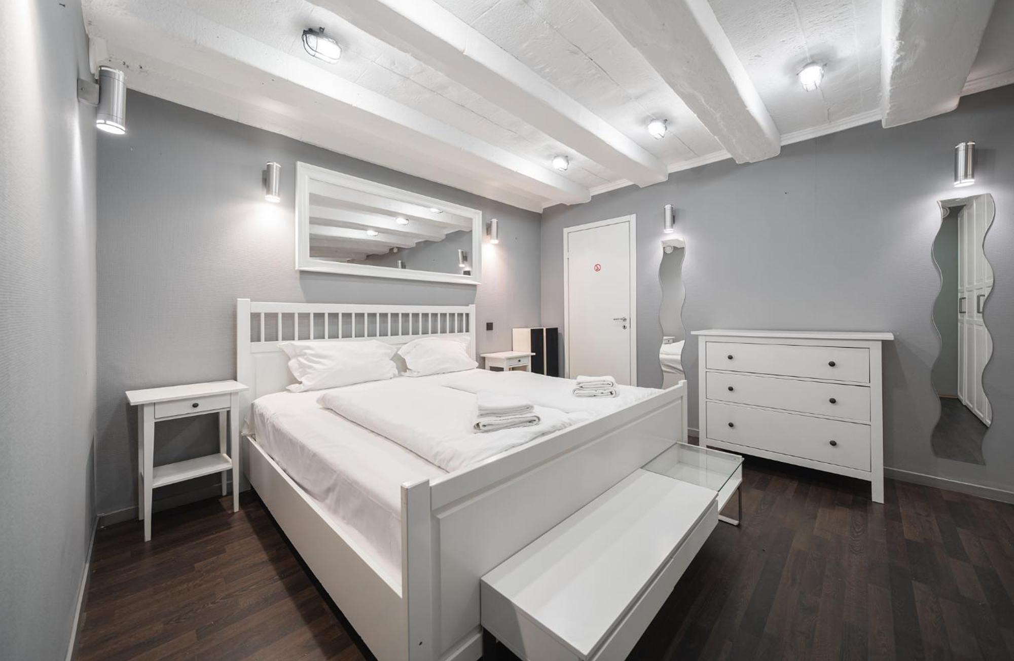 Islandijos Self Check-In Basement Apartments VNO Kültér fotó
